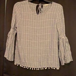 Aeropostale blue & white striped w/ cinched sleeve